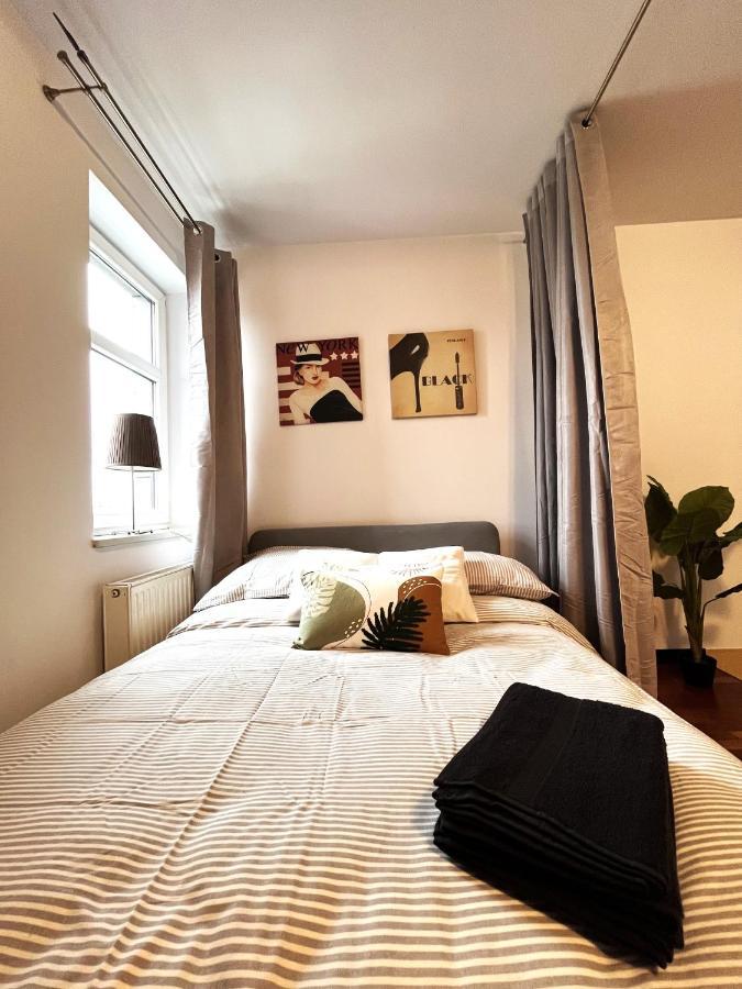 Jagielly Apartment ~ Self Check-In 24H ~ Parking & Lift Wrocław Kültér fotó